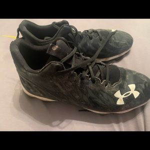 UA Baseball cleats
